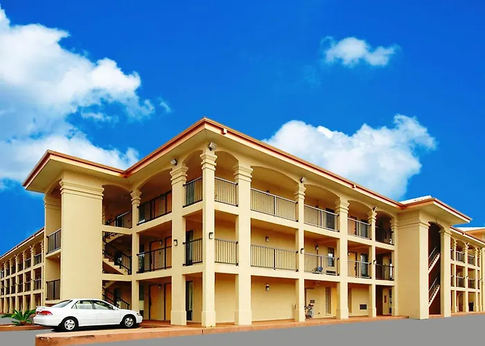 Fairway Inn